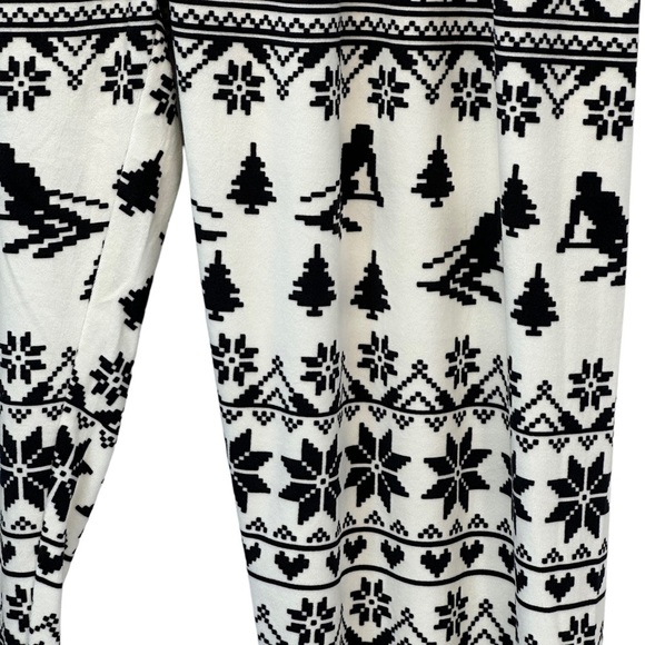 PJ Salvage Elastic Waist Draw String Snowflake Ski Print Long Lounge Sleep Pants - Picture 3 of 9